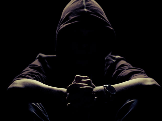 man with hidden face raz klinghoffer